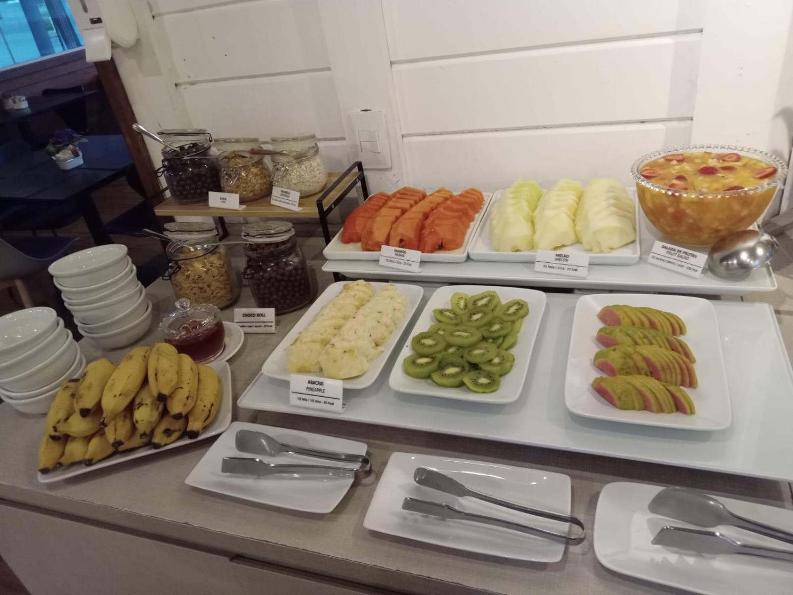 伊塔耶埃/纳维根特斯十号酒店 Itajaí 外观 照片